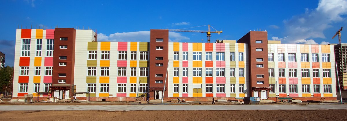 Средняя общеобразовательная школа №21, г. Балашиха, для облицовки использован РОНСОН КЛИНКЕР